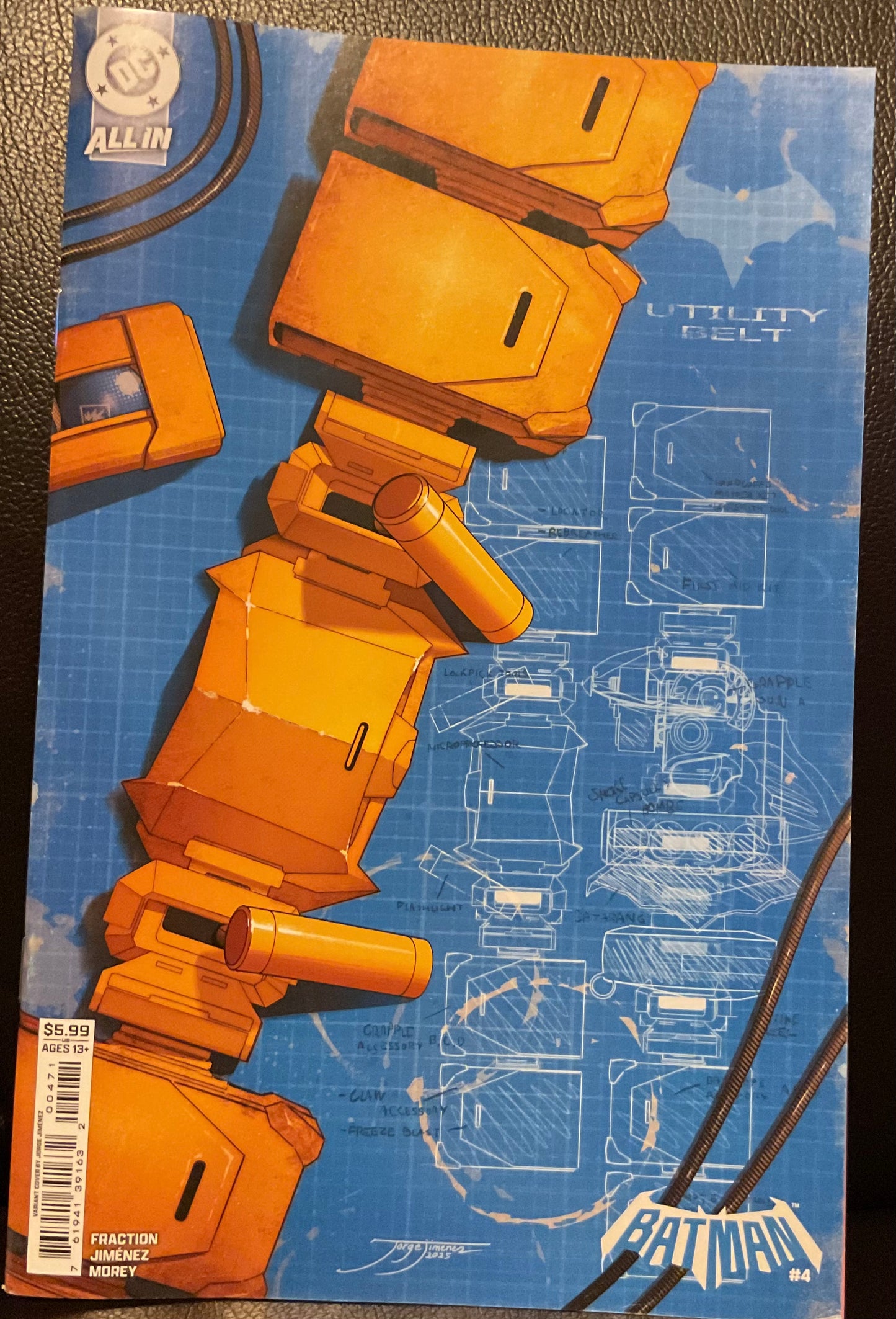 Batman #4 CVR E Jorge Jimenez Bat-Gadget Card Stock VAR 12/3 DC Comics