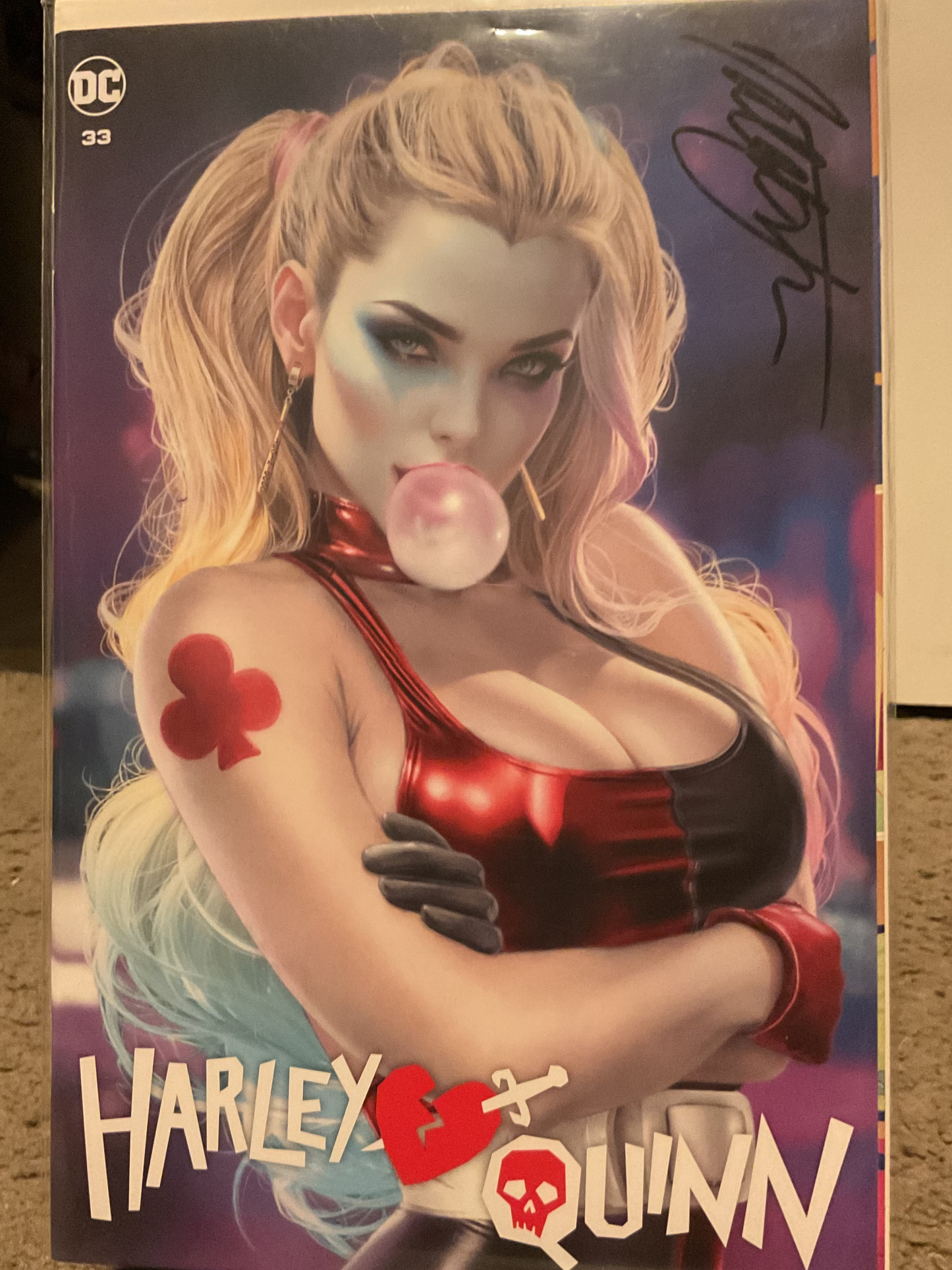 Harley Quinn #33 SIGNED BY Natali Sanders with COA