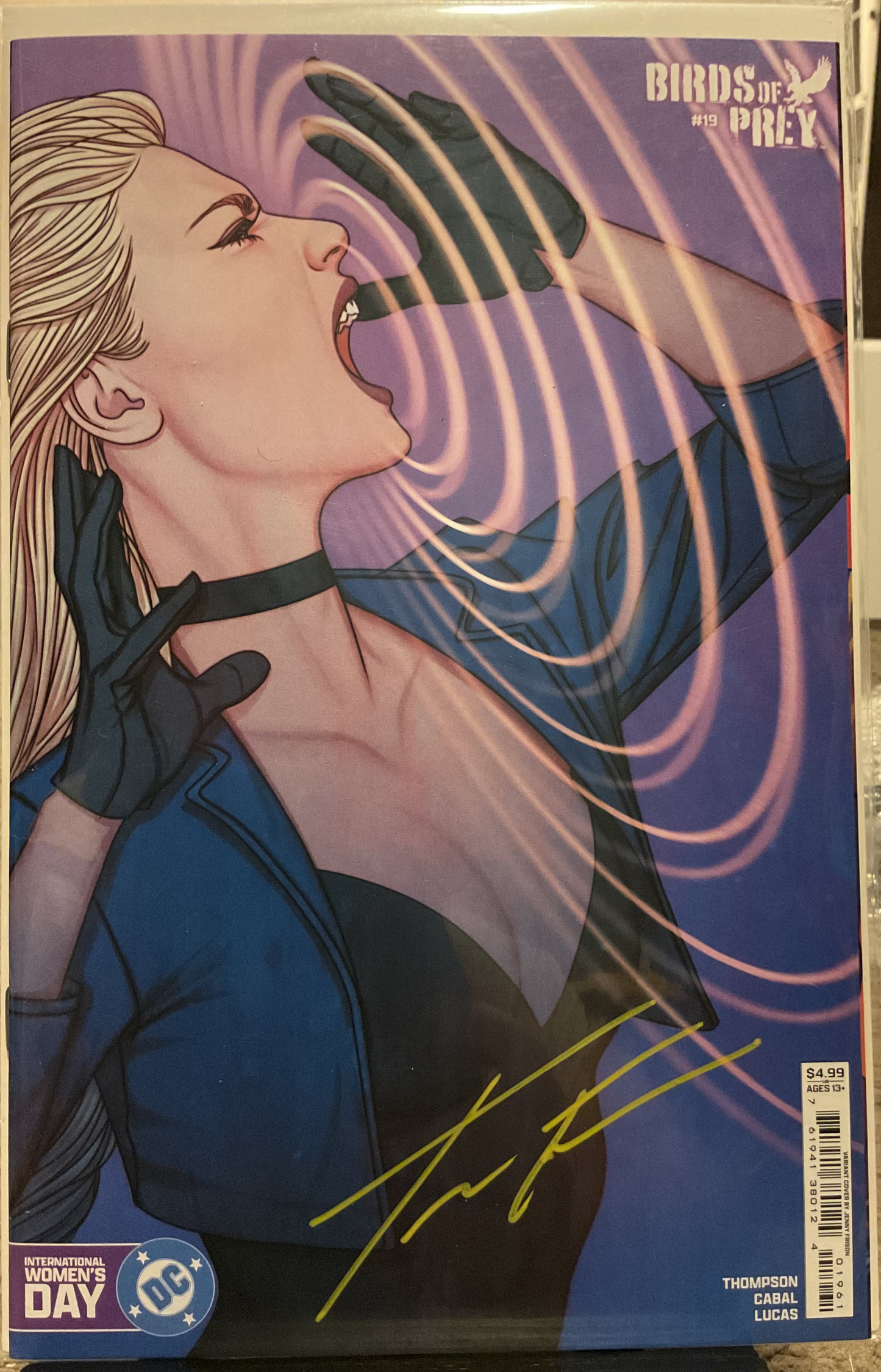 Birds of Prey #19 signed by Jenny Frison w/COA